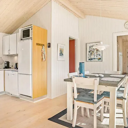 Holiday Home Saeby Cxxiv بيت للعطل Sæby
